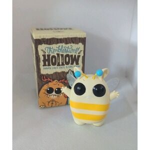 Thimblestump Hollow 2015 Yellow Clover Vinyl Figure Bumble Bee Spayd & Ryniak